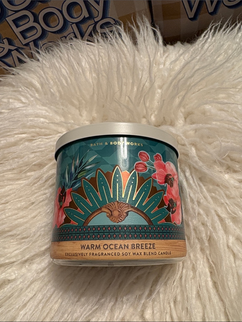 NWT! Bath and Body Works 3 wick candle